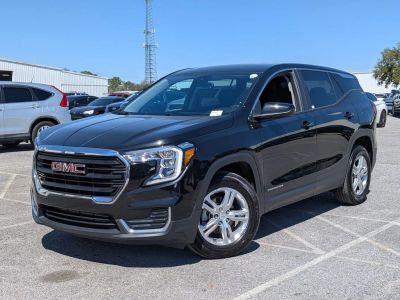 2024 GMC Terrain SLE in Black — front three-quarter view