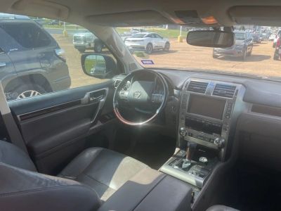 2018 Lexus GX - Photo 3