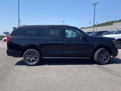 2026 Ford Expedition - Photo 2