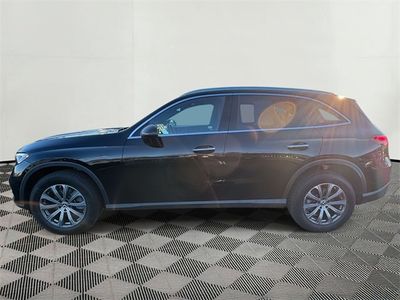 2025 Mercedes-Benz GLC — photo 8 view