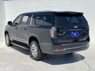 2026 Chevrolet Suburban LT - Photo 10