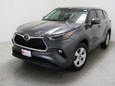 2025 Toyota Highlander AWD - Photo 2