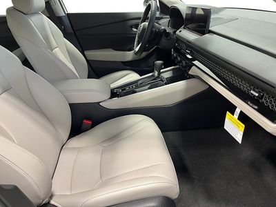 2026 Honda Accord Hybrid - Photo 27