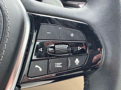 2023 BMW 5 Series — photo 18 view