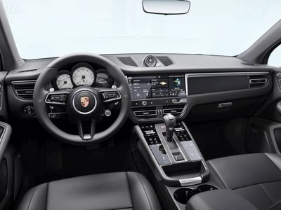 2026 Porsche Macan — photo 9 view