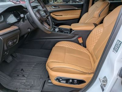 2024 Jeep Grand Cherokee - Photo 10