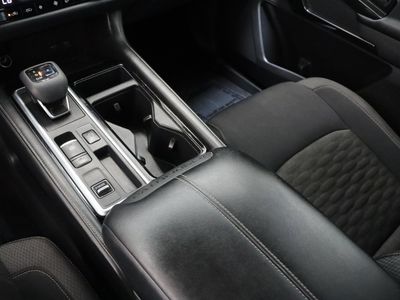 2022 Nissan Pathfinder FWD - Photo 17