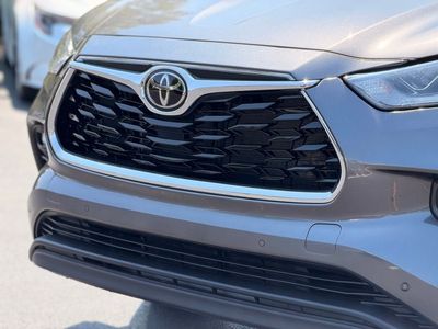 2023 Toyota Highlander Limited - Photo 10