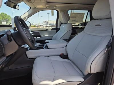 2026 Ford Expedition — photo 11 view