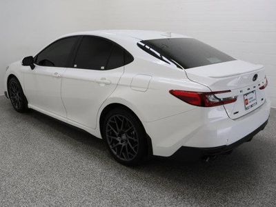 2026 Toyota Camry FWD - Photo 9