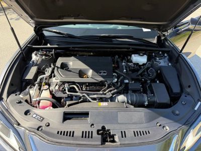 2023 Lexus ES - Photo 14
