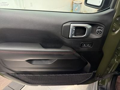 2022 Jeep Wrangler - Photo 18