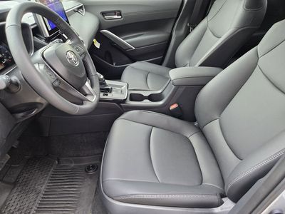 2026 Toyota Corolla Cross - Photo 8