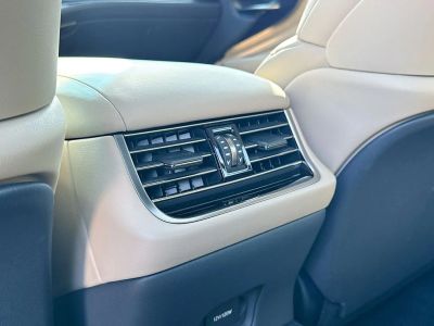 2023 Lexus LS - Photo 32