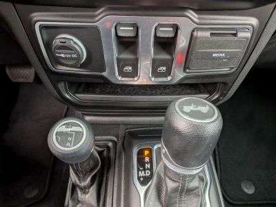 2022 Jeep Wrangler - Photo 18