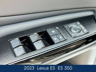 2023 Lexus ES - Photo 19