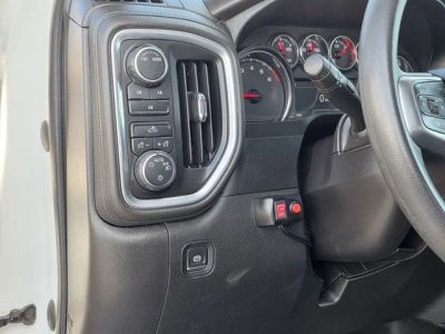 2022 Chevrolet Silverado 2500HD — photo 17 view