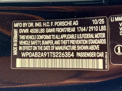 2026 Porsche 911 — photo 26 view