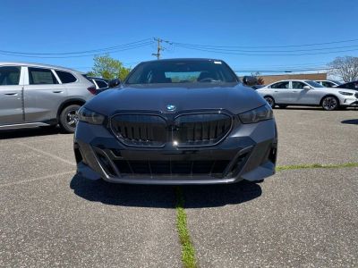 2027 BMW 5 Series - Photo 2