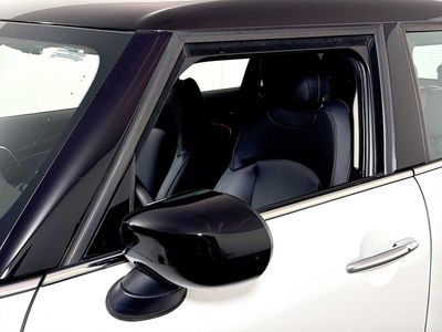 2023 MINI Hardtop 4 Door — photo 29 view