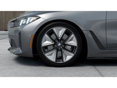 2026 BMW i4 xDrive40 - Photo 7