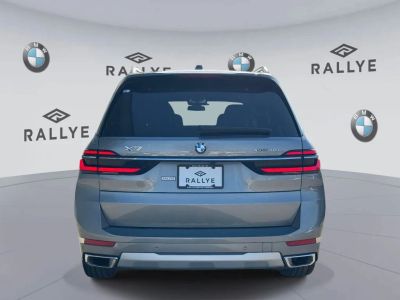 2024 BMW X7 — detail view