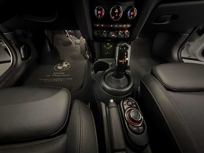2023 MINI Hardtop 4 Door — photo 17 view