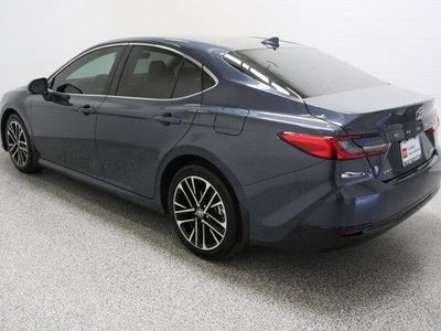 2026 Toyota Camry FWD - Photo 9