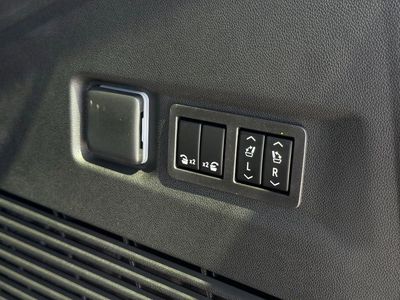 2026 Chevrolet Suburban LT - Photo 16