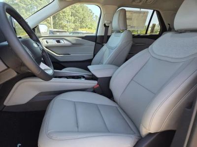 2026 Ford Explorer — photo 34 view