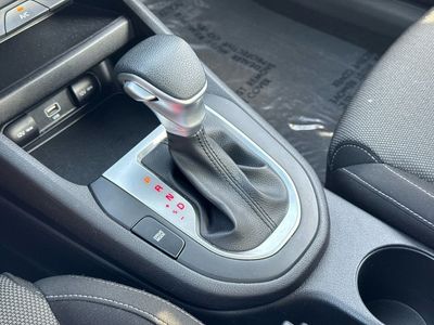 2023 Kia Forte LXS - Photo 32