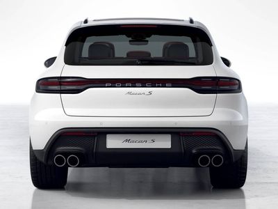 2026 Porsche Macan — photo 7 view