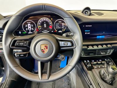 2026 Porsche 911 - Photo 13