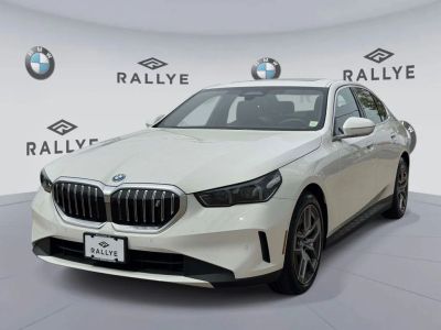 2025 BMW i5 - Photo 3
