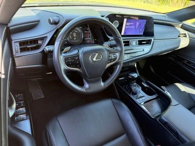 2023 Lexus ES - Photo 3