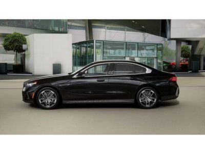 2027 BMW 5 Series - Photo 4