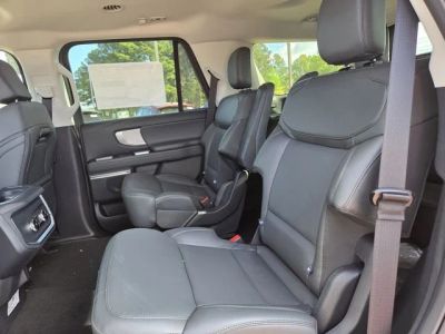 2026 Ford Expedition — photo 15 view