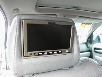 2008 Toyota Sequoia — photo 31 view