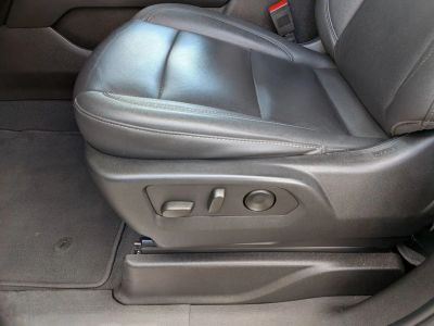 2023 Chevrolet Suburban - Photo 11
