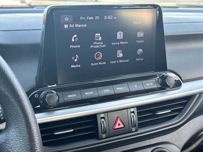2023 Kia Forte LXS - Photo 29