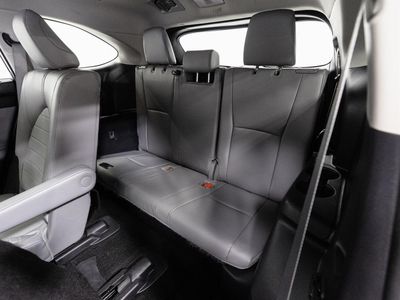 2025 Toyota Highlander Hybrid — photo 7 view