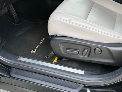2021 Lexus RX 350 - Photo 22