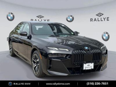 2023 BMW 7 Series 760i xDrive in Black Sapphire Metallic — front three-quarter view