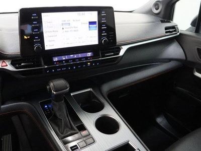 2024 Toyota Sienna AWD - Photo 16