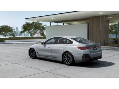 2026 BMW i4 xDrive40 - Photo 2