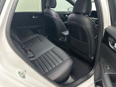 2023 Kia Forte - Photo 24