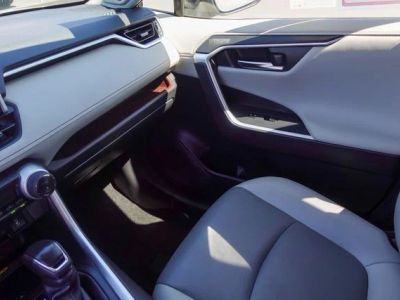 2019 Toyota RAV4 - Photo 23