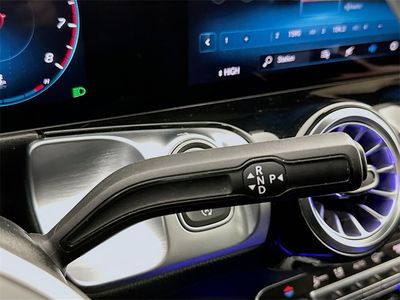 2023 Mercedes-Benz GLB — photo 13 view
