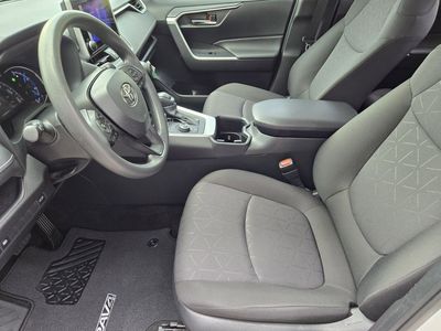 2024 Toyota RAV4 Hybrid - Photo 8