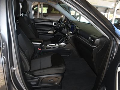 2022 Ford Explorer — photo 19 view